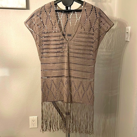✴️ CLOSET CLEAR OUT ✴️ Beach Bunny Desert Dreamer Tunic - Picture 3 of 5